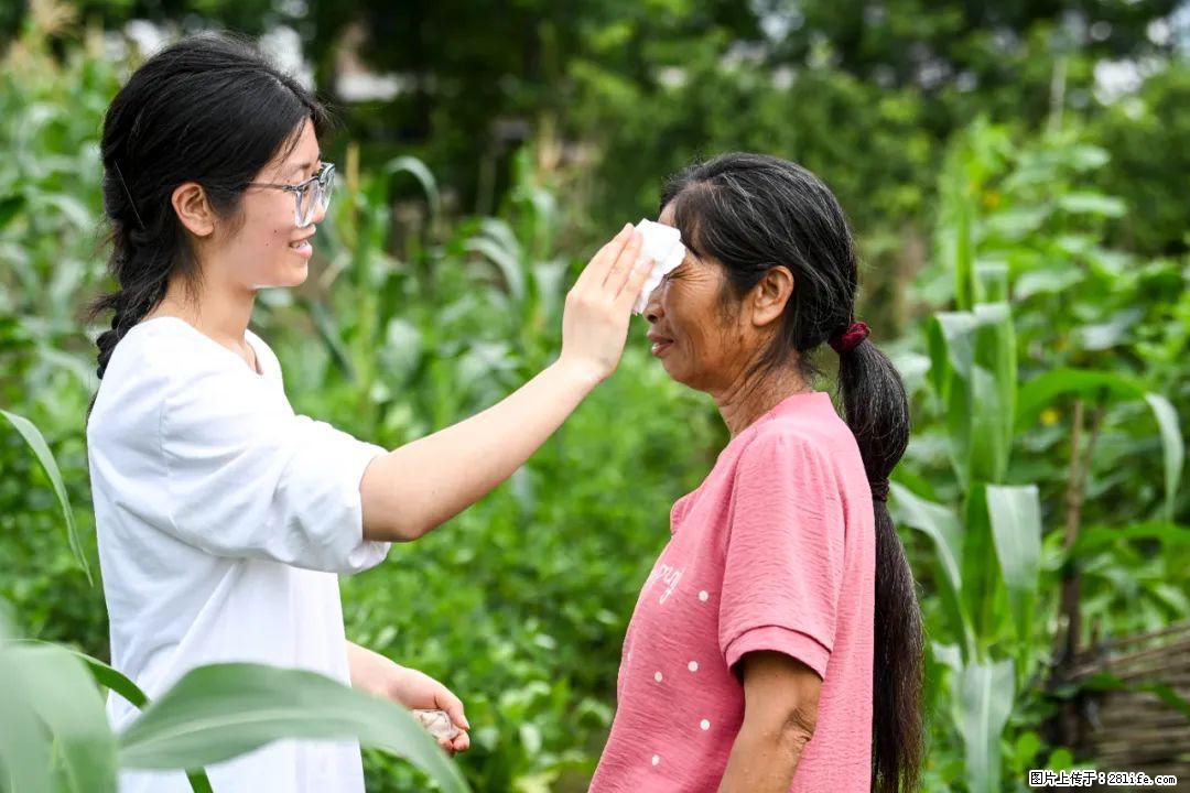 全网追的“扁担女孩”,找了一份暑假工,时薪12元 - 南平生活资讯 - 南平28生活网 np.28life.com